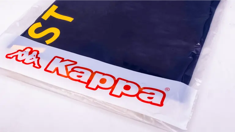 Sacchetto per il confezionamento di abbigliamento personalizzato "Robe di Kappa" - PG Plast | Produzione Cappucci, Sacchi e Sacchetti in plastica