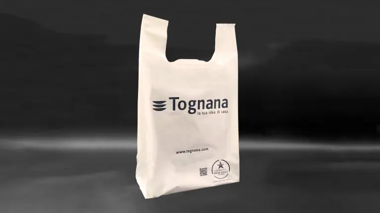 Shopping bag personalizzata "Tognana" certificata Made Green in Italy | PG Plast | Produzione shopper, shopping bags, borse personalizzate per negozi e boutique